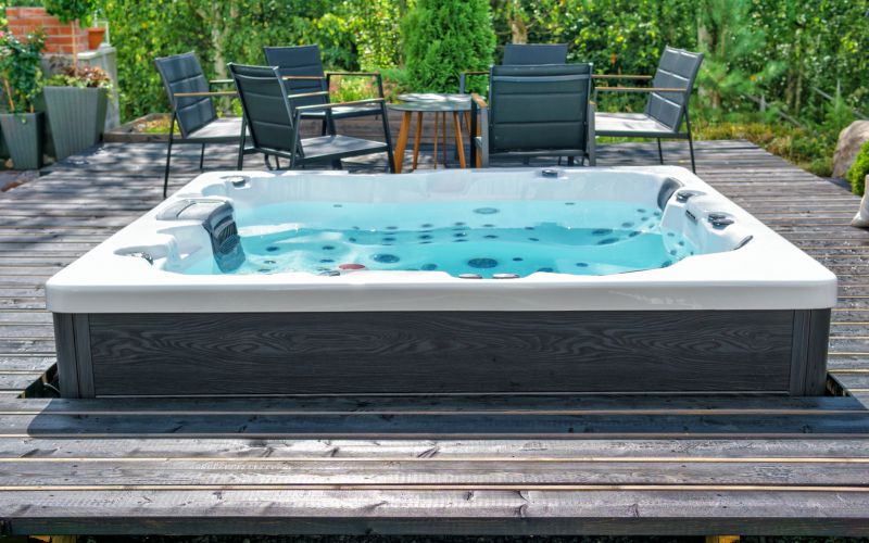 Whirlpool Tub